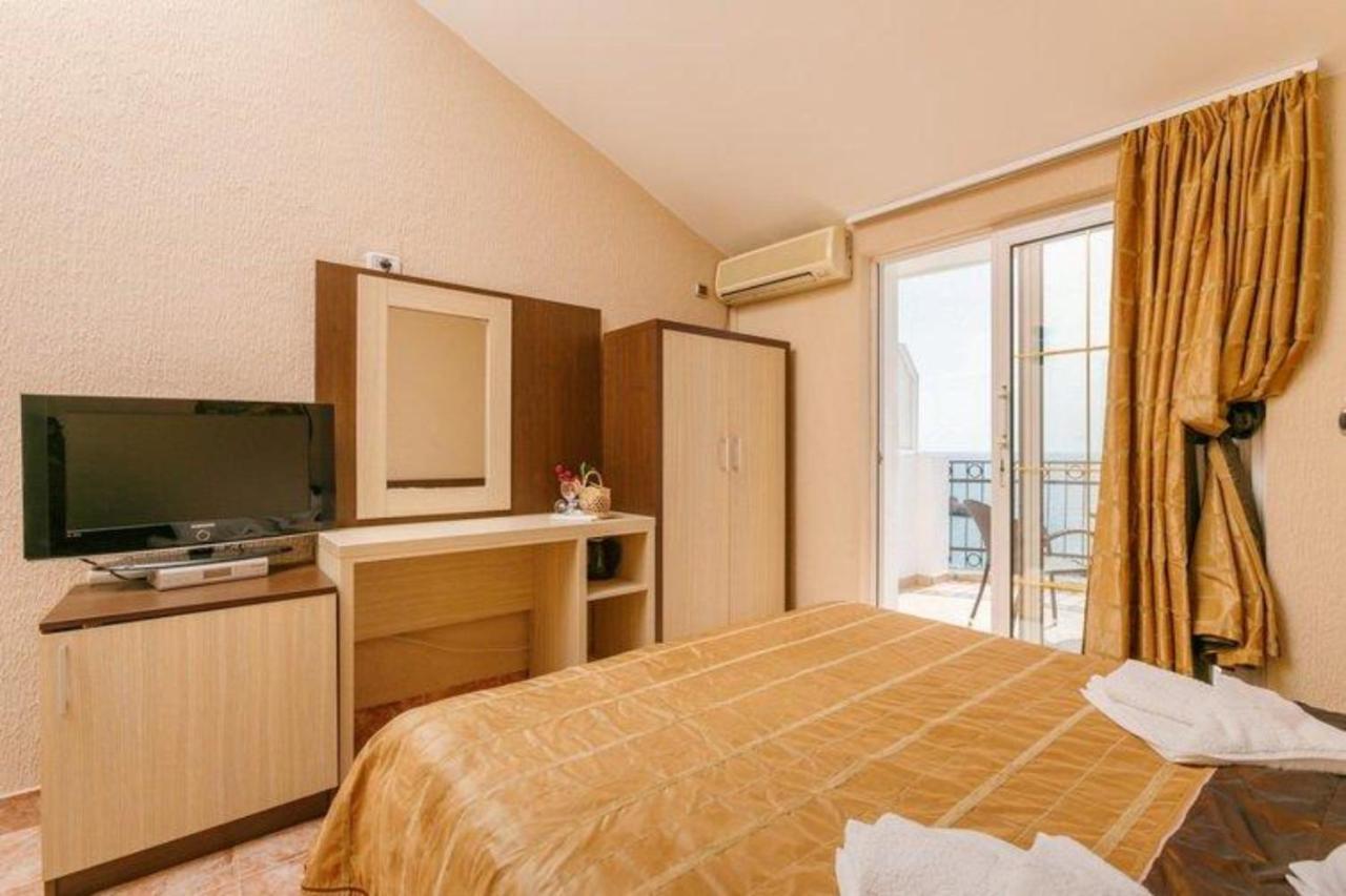 Monte Perla Residence Свети Стефан Екстериор снимка