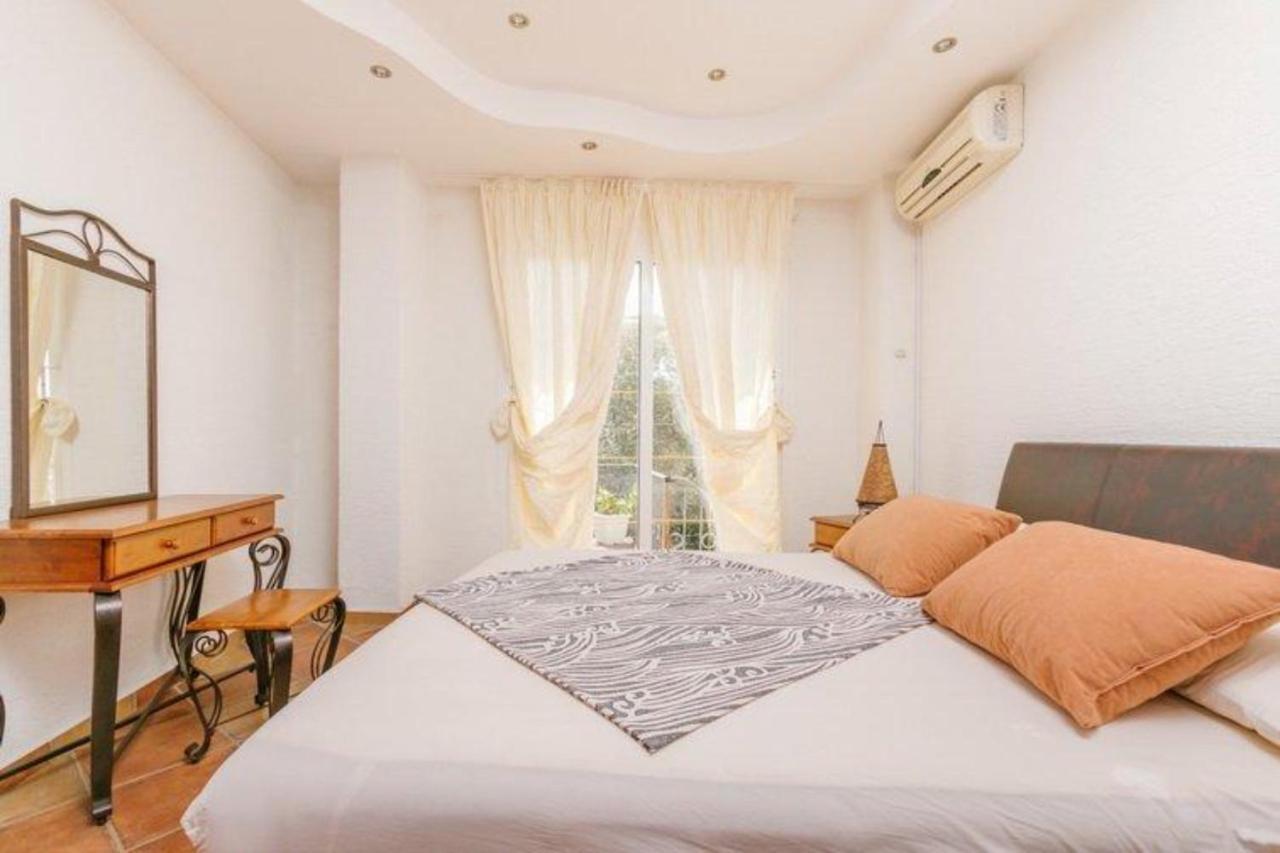 Monte Perla Residence Свети Стефан Екстериор снимка
