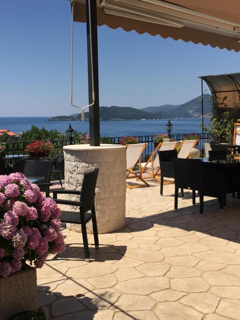 Monte Perla Residence Свети Стефан Екстериор снимка