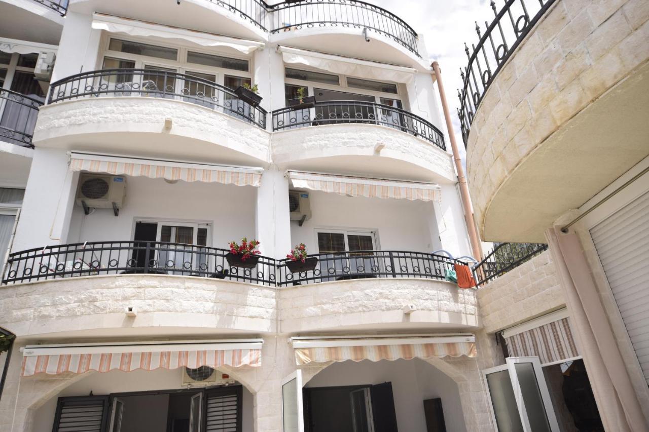 Monte Perla Residence Свети Стефан Екстериор снимка